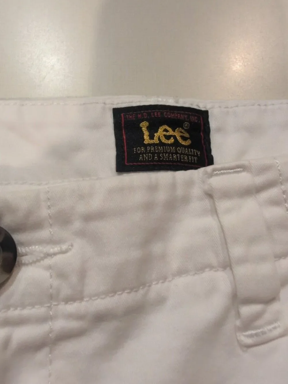 Lee Pants Women's Sz 10 M White Shorts Chino Solid Pocketed - Picture 2 of 11